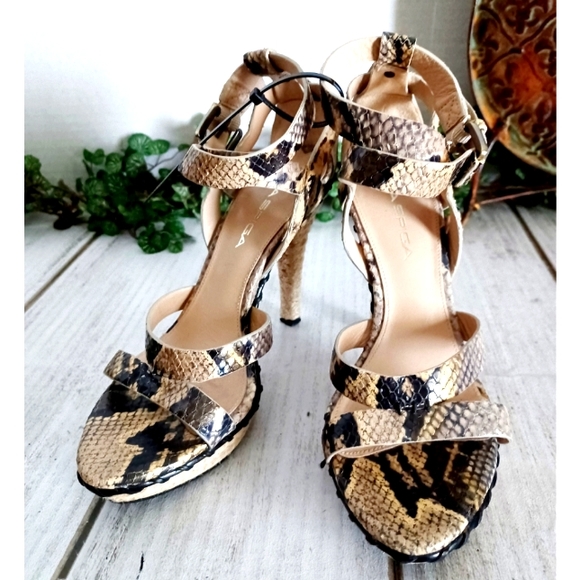 Via Spiga Crisscross Ankle Strap Leather Snake Embossed Jute Platform Sandal - Picture 5 of 16